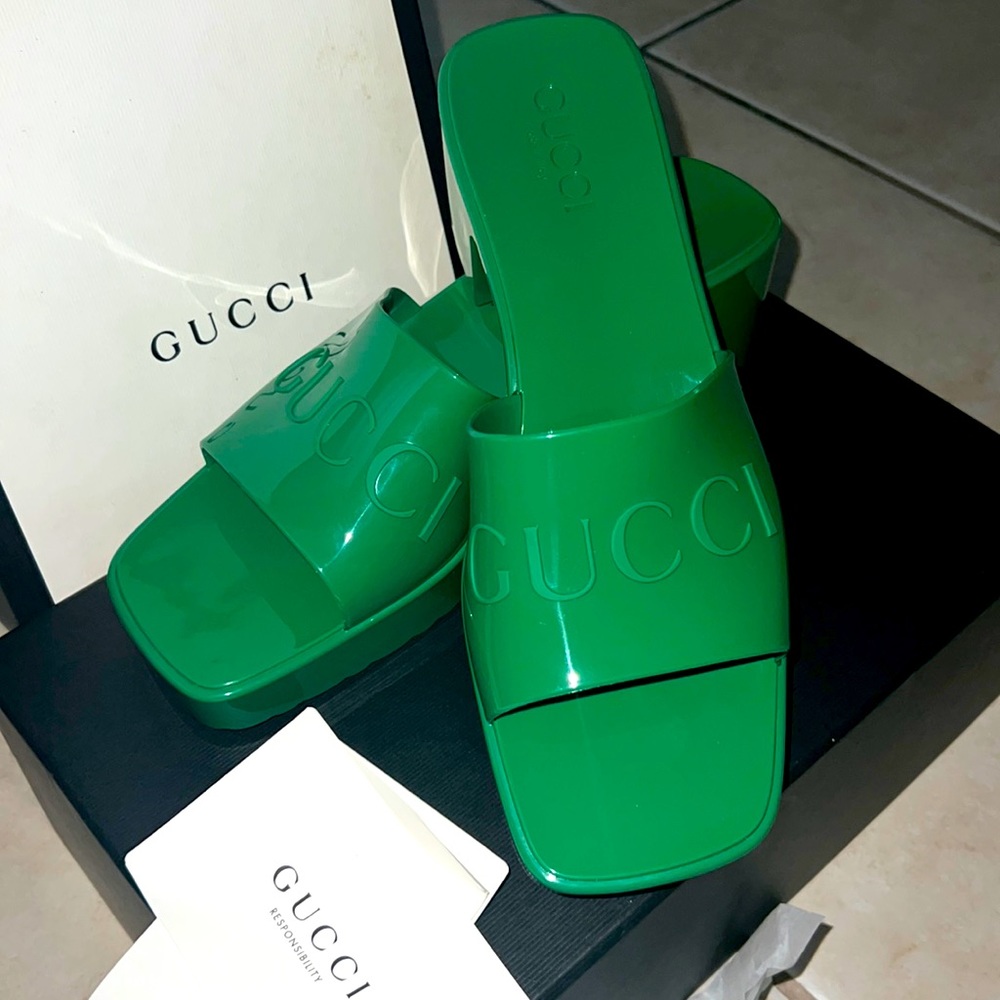 Green Gucci  rubber Slides ☀️